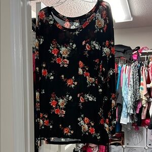 Justify Black Floral Sheer Blouse W/pocket - GENTLY USED!
